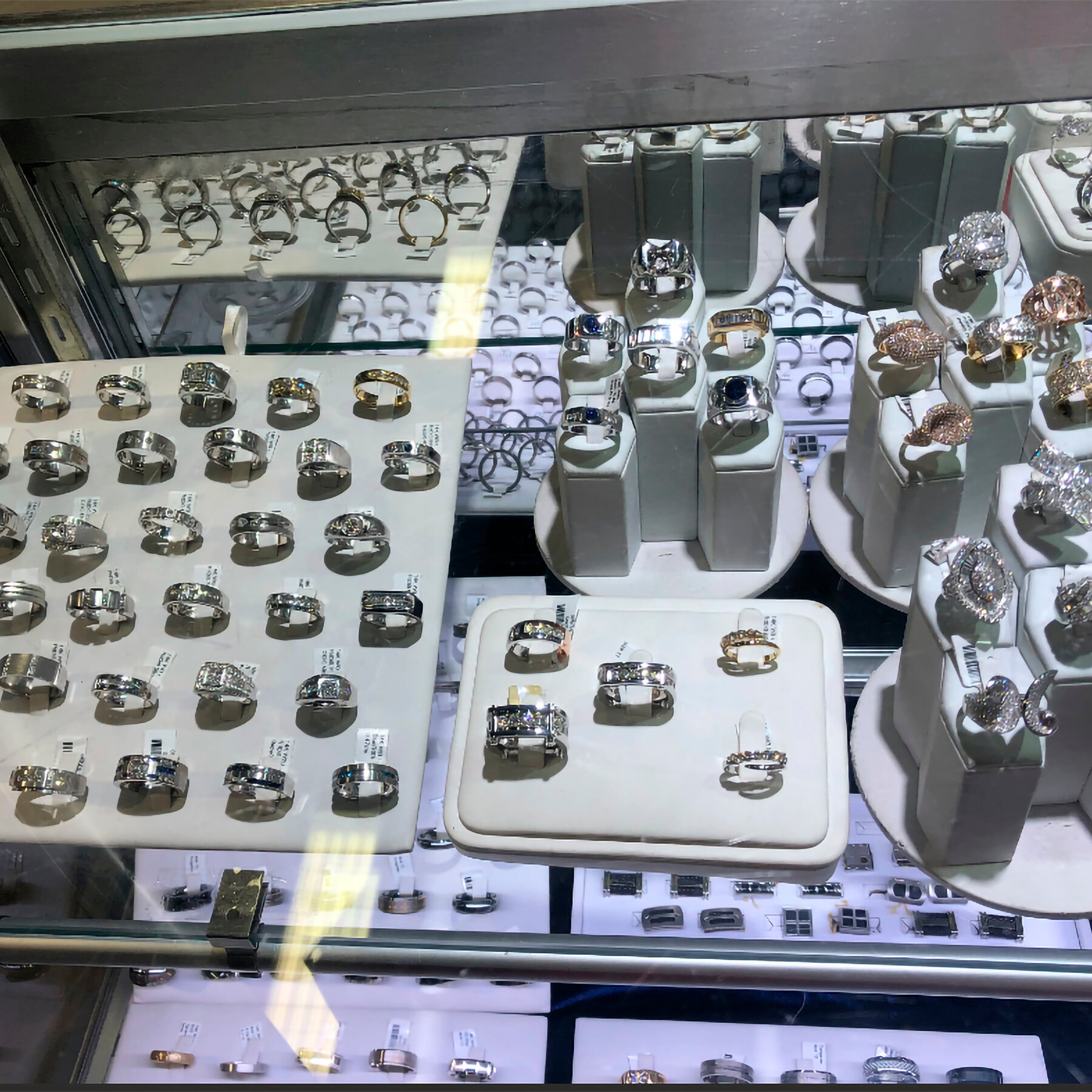 Man Accused in $100 Million Jewel Heist Is Deported, Thwarting Trial