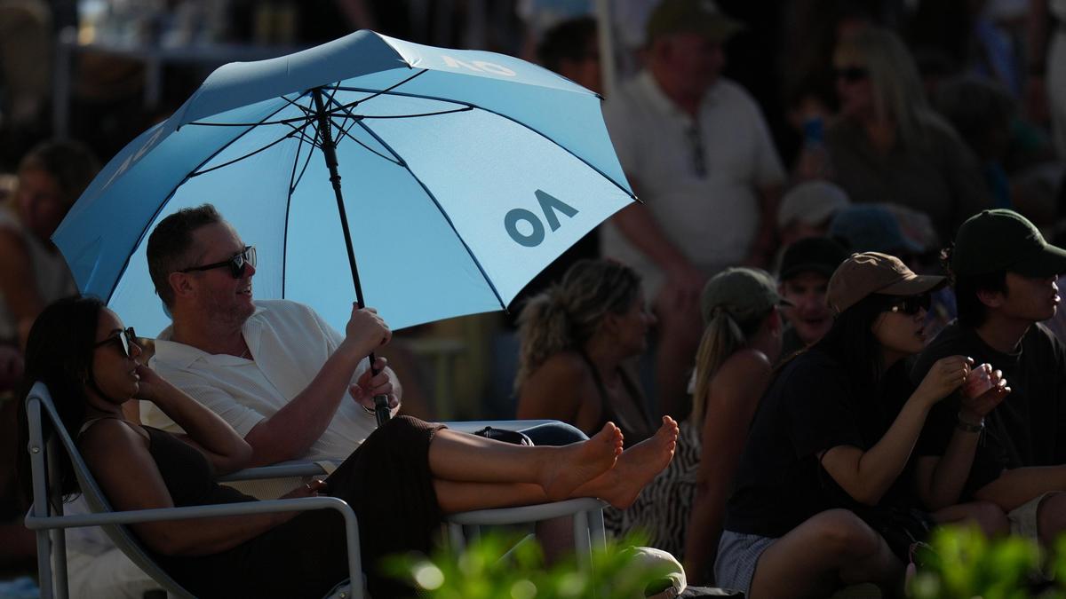 Australian Open to start earlier on Jan. 24 over forecast 40C heat