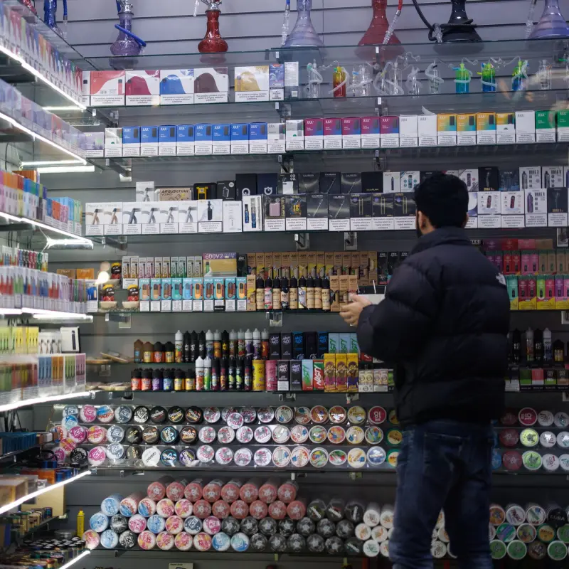 Britain Moves Toward Lifetime Smoking Ban for Those Born in 2009 or Later