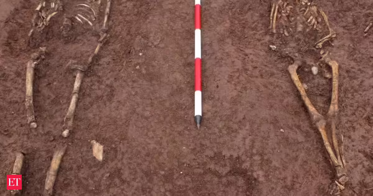 Newark Bypass Excavations Reveal 8,000 Years of History: Burials, Roman Well, and an Anglo-Saxon Home
